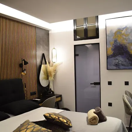 Μικρη Σουιτα Στο Κεντρο Apartment Patras Exterior photo